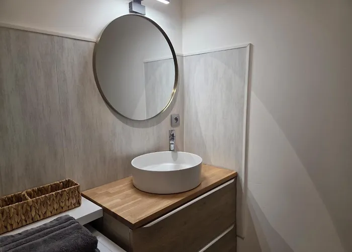 Apartment Cosy Proche Du *
